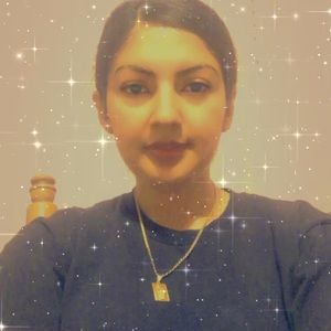 Meet your Posher, Isela